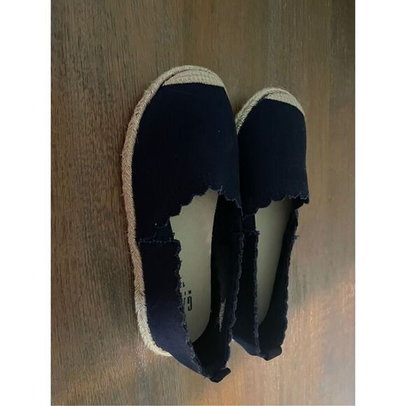 New Gap navy espadrilles size 12T - Picture 2 of 4